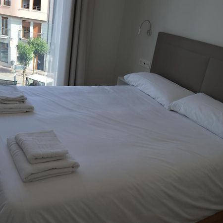 Apartamentos El Beyu กังกัส เด โอนิส ภายนอก รูปภาพ